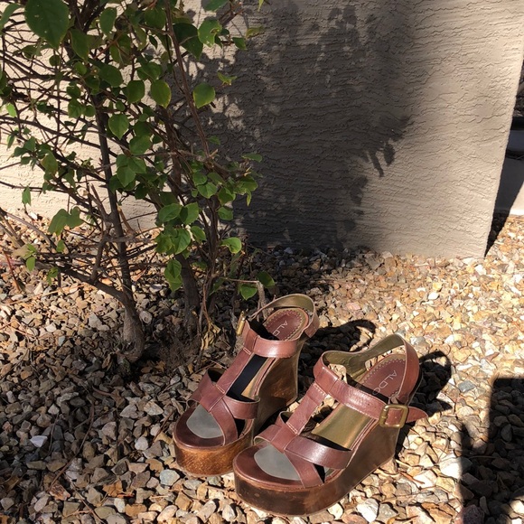 Brown Leather Aldo Wooden Platform Wedge Heeled Sandals!! Size 39 or 8.5 - Picture 4 of 16